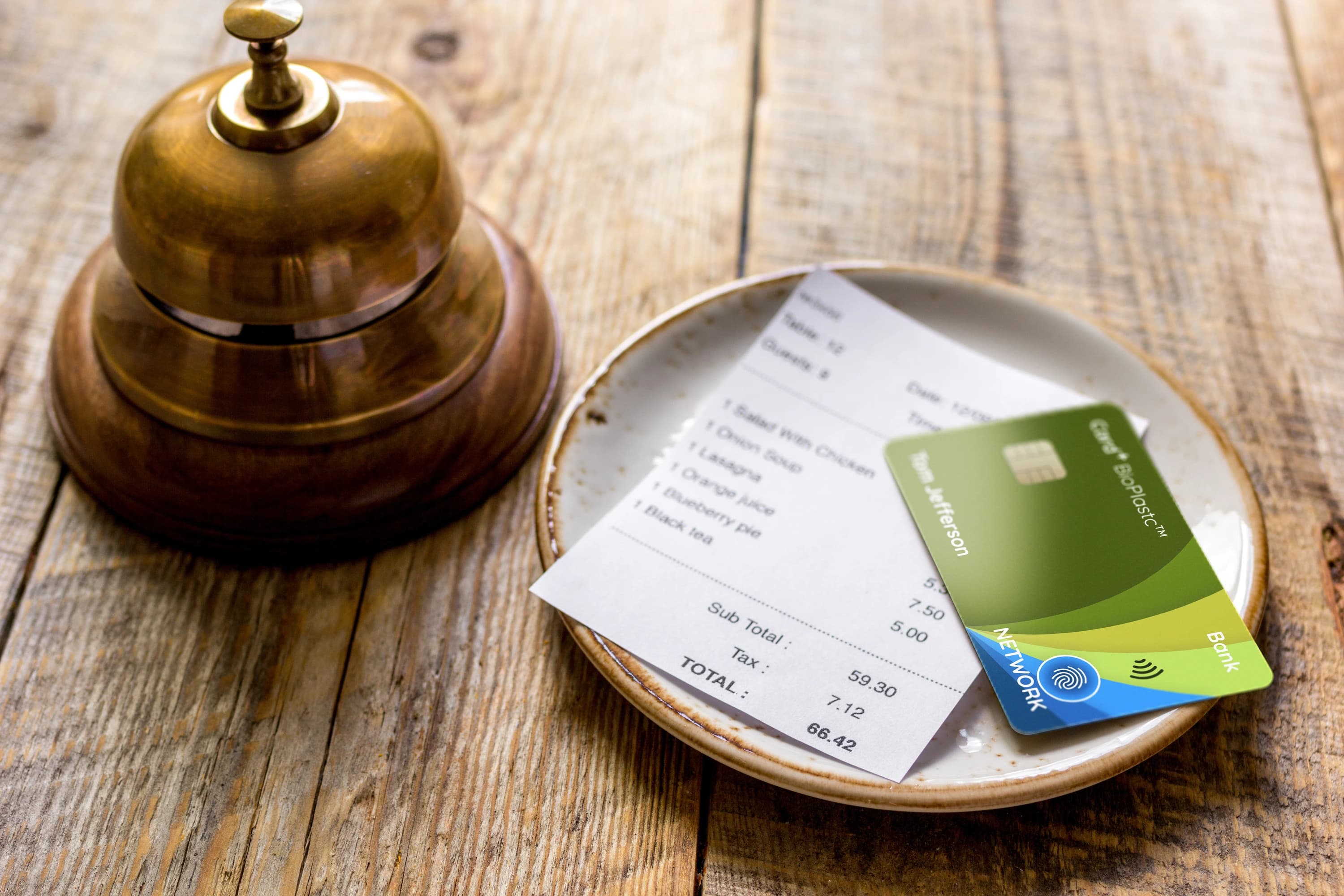 Card+ Plastc Bio Check at Restaruant